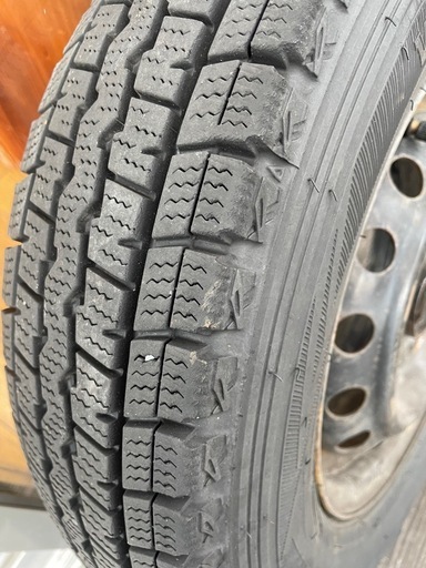 145R12 2023年製ホイル付きダンロップスタッドレスタイヤ