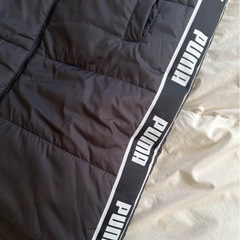 新品PUMA ベンチコートの画像