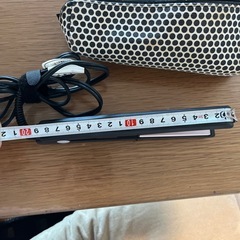 ストレートアイロン　コンパクトサイズ　収納袋付きの画像