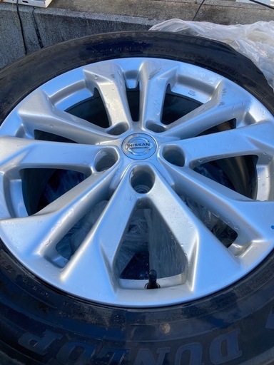 エクストレイルt32 純正アルミ4本セット　タイヤはおまけ程度