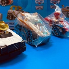 パウパトロール ダイキャストビークル 3台セット トラッカー 同梱の画像