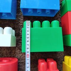 凸凹ブロック 大きめ 知育玩具の画像