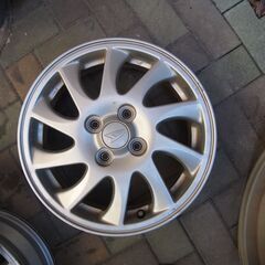 「決まりました」ダイハツ純正１５インチアルミホイール４本セットの画像