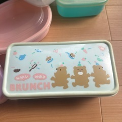 中古タッパー沢山の画像