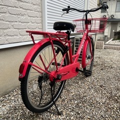 可愛いピンク色の自転車の画像