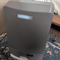 山善セラミックファンヒーターの画像