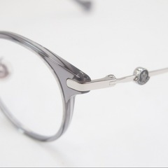 ⭕️超美品⭕️モンクレール正規品⭕️¥39600　ブルーカット付き⭕️スケルトングレーメガネ👓の画像
