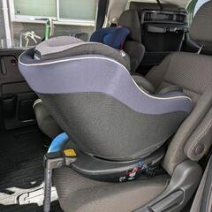 【取引中】チャイルドシート　新生児〜3歳　isofix　360℃回転の画像