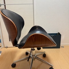 昇降式チェアの画像