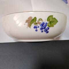 絵付きフルーツボールの画像