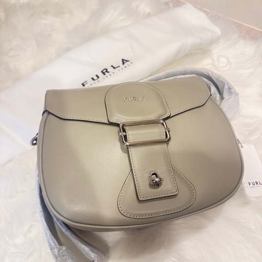 新品未使用　[フルラ]国内正規品 AMAZZONE S CROSSBODY ショルダーバッグ