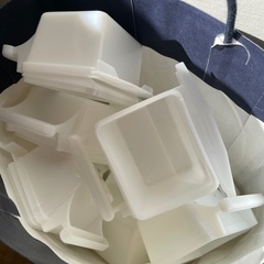 鳥の餌入れ  湿度計