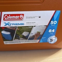 Colemanクーラーボックス　キャスター付きの画像