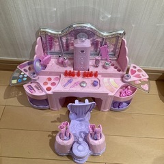 リカちゃんのドリームハウス「エレベーターのあるあこがれのおうち」、りかちゃんアクアカールミストドレッサーの画像
