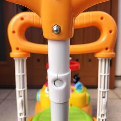 アンパンマン よくばりビジーカー 押し棒+ガード付きの画像