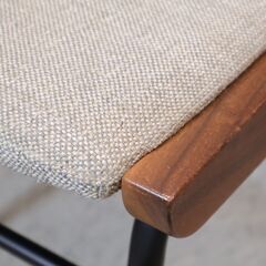 2個中の2 ウニコ DIX ディクス ダイニングチェア ウォールナット材 グレー unico(ウニコ)のDIX(ディクス)シリーズのダイニングチェア 2脚セット