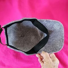 帽子２個(キャップ。つば付き)の画像