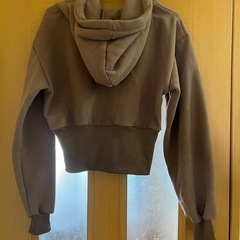 ショート丈パーカー（裏起毛）の画像