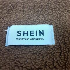 SHEIN　ふわふわ化粧ポーチの画像