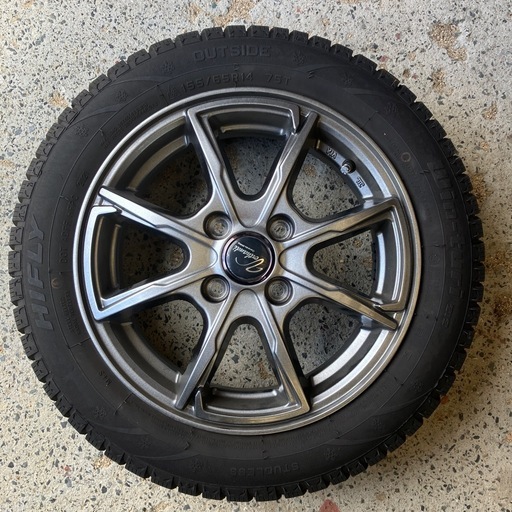 スタッドレスタイヤ４本