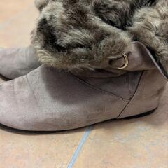 決まりました　ムートンブーツ　美品