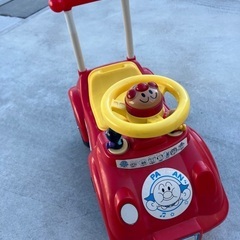 アンパンマン　車の乗り物