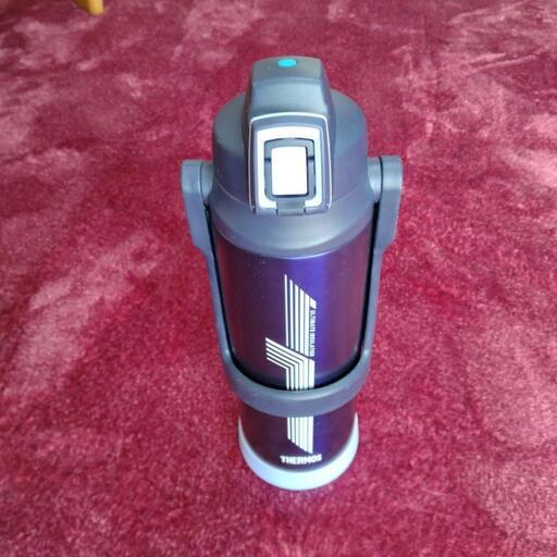 THERMOS　水筒