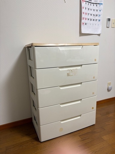 プラスチックの整理ダンス