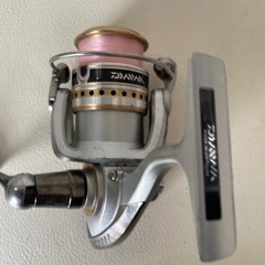 DAIWA CREST1500 ダイワ クレスト1500 スピニングリール 湖 川 海 リール フィッシング 釣具 釣り具 中古品  の画像