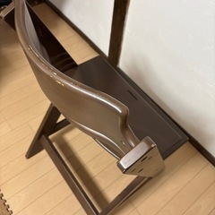 木製ハイチェア　テーブル&ガード付き　ベビーチェア　食事　の画像