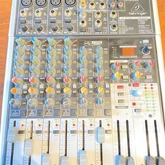 BEHRINGER XENYX X1204USB アナログミキサ...