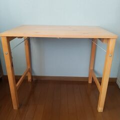 木製作業テーブルの画像