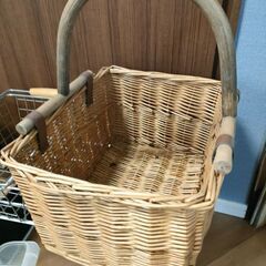 【全て無料！1/28まで！天然カゴなど】収納用具、家具まとめ譲り@東京都品川区大井町の画像