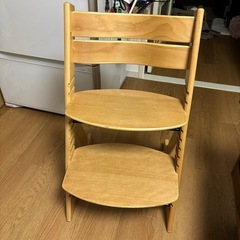 子供用　ダイニングチェアの画像