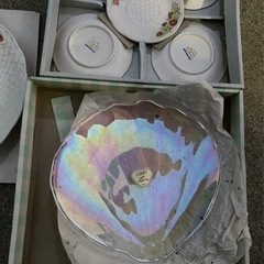 お皿の画像