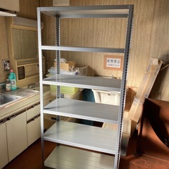 【値下げしました‼️】業務用大型スチールラック（幅87㎝）の画像