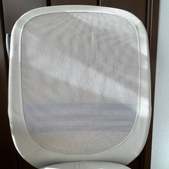 IKEAのデスクチェアの画像