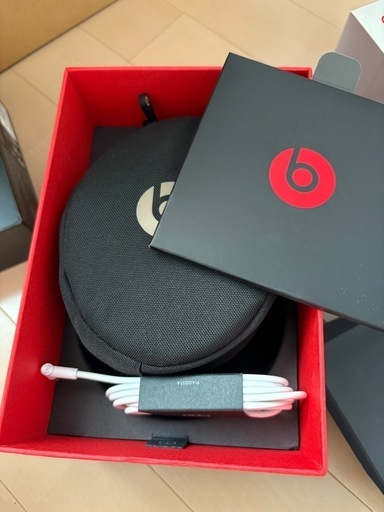 ヘッドフォン beats solo3 wireless