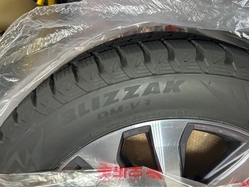 ランドクルーザー 200 ZX スタッドレス