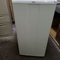 ハイアール冷凍庫　型番MW100574　2012年製