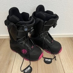 【取引中】スノーボード 板＋ビンディング＋ブーツ＋収納袋セットの画像