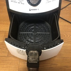 ノンフライヤー　カラーラ
の画像