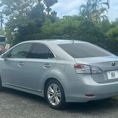 メーカー	レクサス	年式	2010年 車種	ＨＳ グレード	ＨＳ２５０ｈ　バージョンＩ グレード付加情報	ステアリングＳＷ／クルコン／純正マルチ／フロントカメラ／バックカメラ／ＥＴＣ／ＬＥＤヘッドライト／パンチングレザーシート／前席シートメモリー付きパワーシート／ウッドコンビハンドル／前席シートクーラーの画像