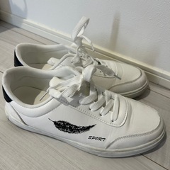 スニーカー メンズの画像