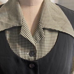 重ね着風ブラウスの画像