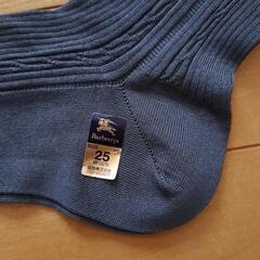 BURBERRYメンズ靴下25㎝の画像
