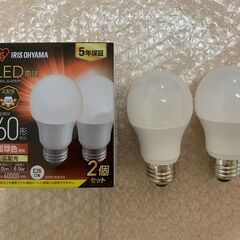 【未使用】アイリスオーヤマ LED電球2個セット(E26・60形・電球色)の画像