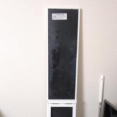 立て掛けミラーの画像