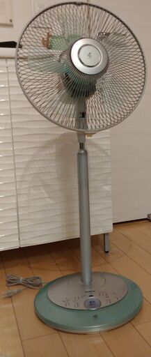 扇風機（National お洒落なレトロ扇風機）