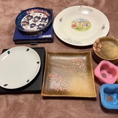新品お皿・小皿（おまけ付き）